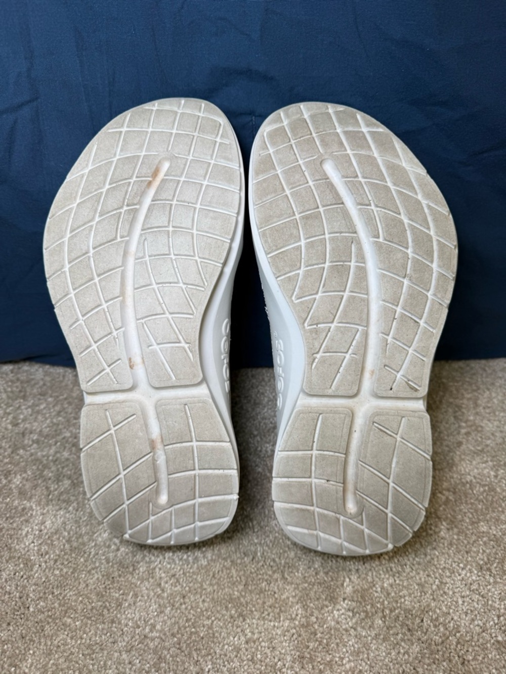 OOFOS Slip On Shoes Mens 9 EU 42 Gray Comfort Recovery Sneakers Lightweight - Picture 5 of 6